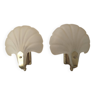 Pair of Art Deco Regency shell-shaped wall lights France 1970