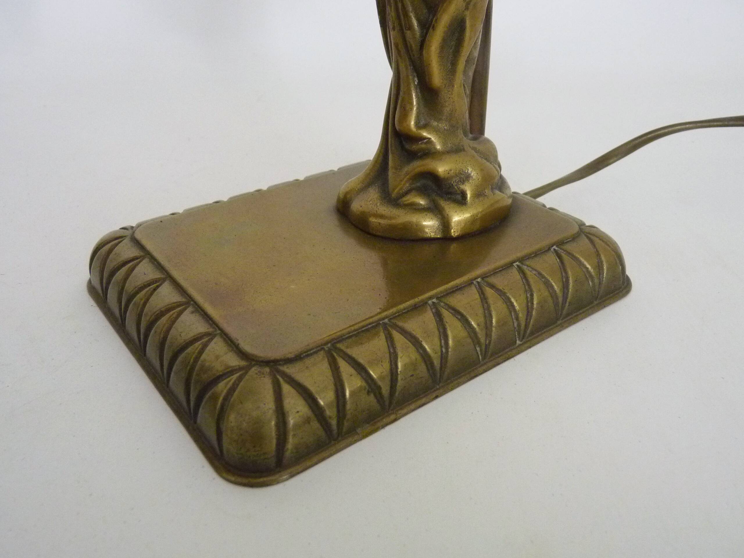 Table lamp, Art Nouveau style, female figure with removable head