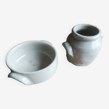 Set of 2 small glazed beige stoneware pots with handles