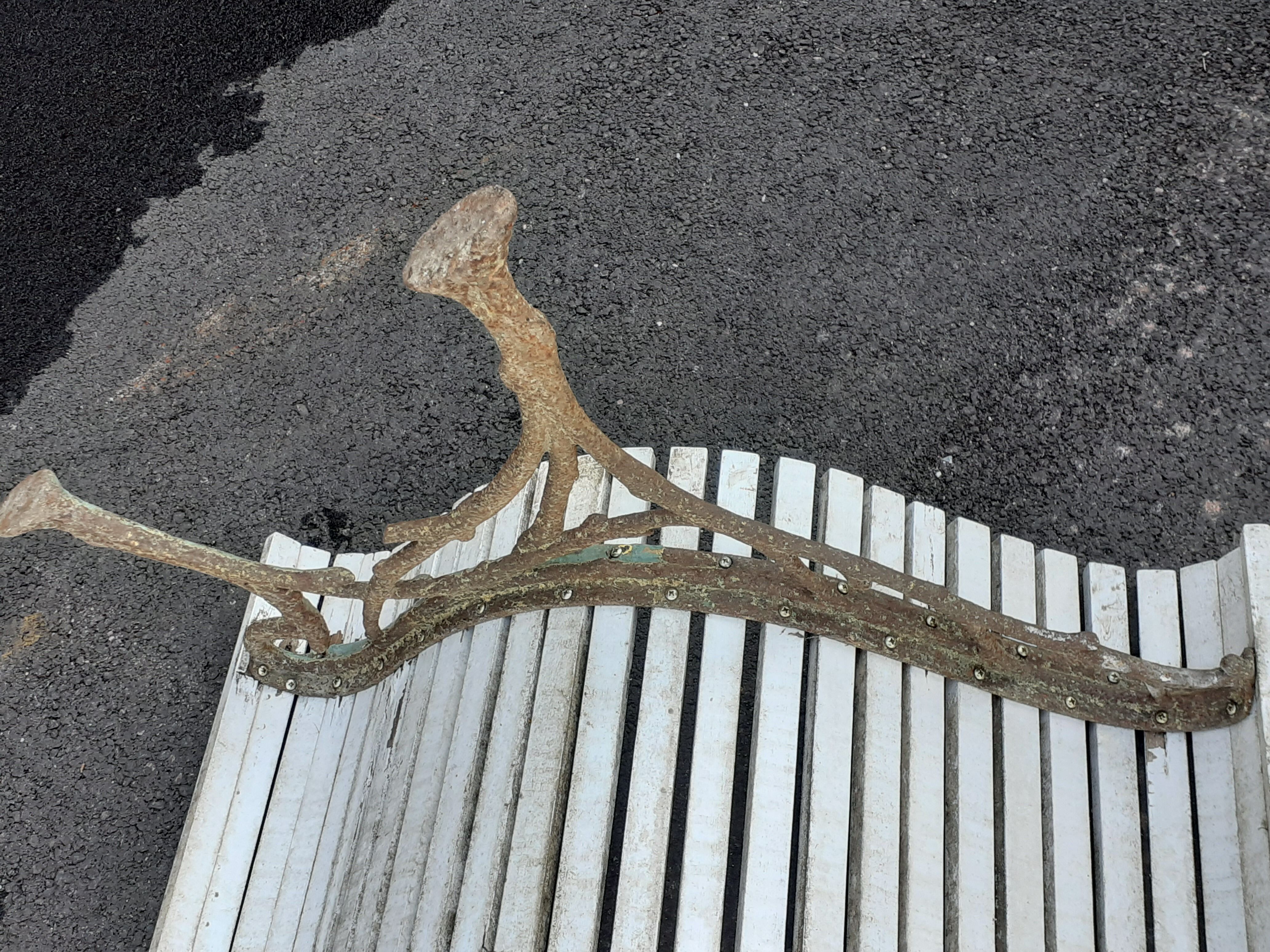 Banc de jardin avec pieds en  fonte