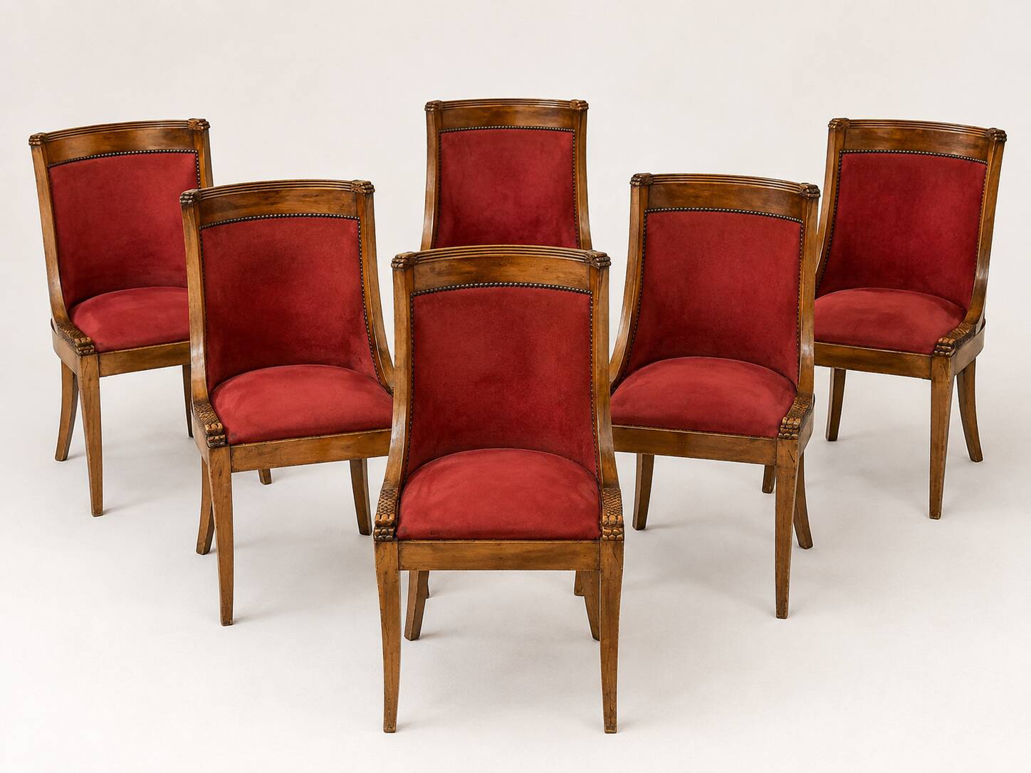 Suite de 6 chaises gondole style Empire en velours rouge