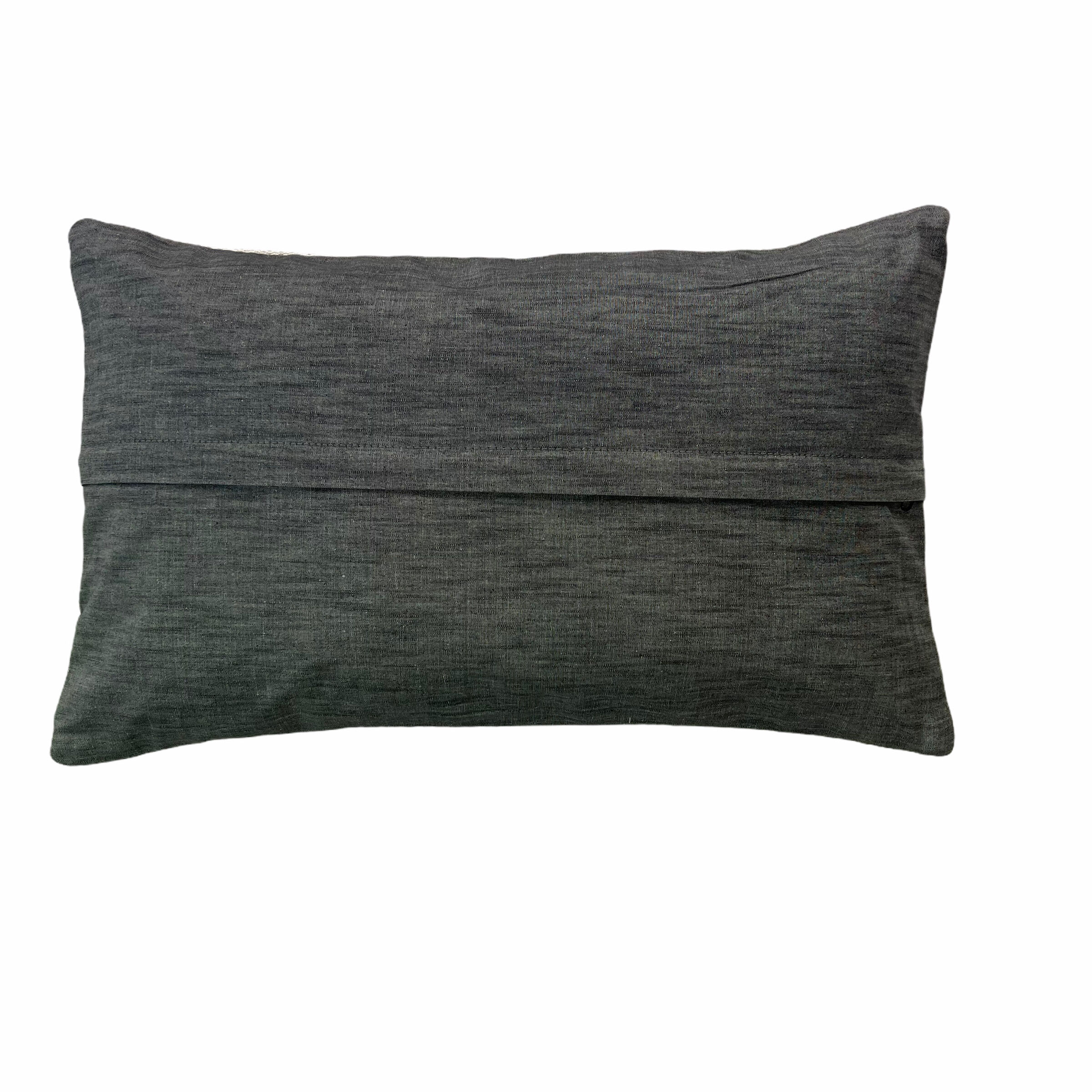 Vintage Turkish Kilim Cushion Cover 30 x 50 cm