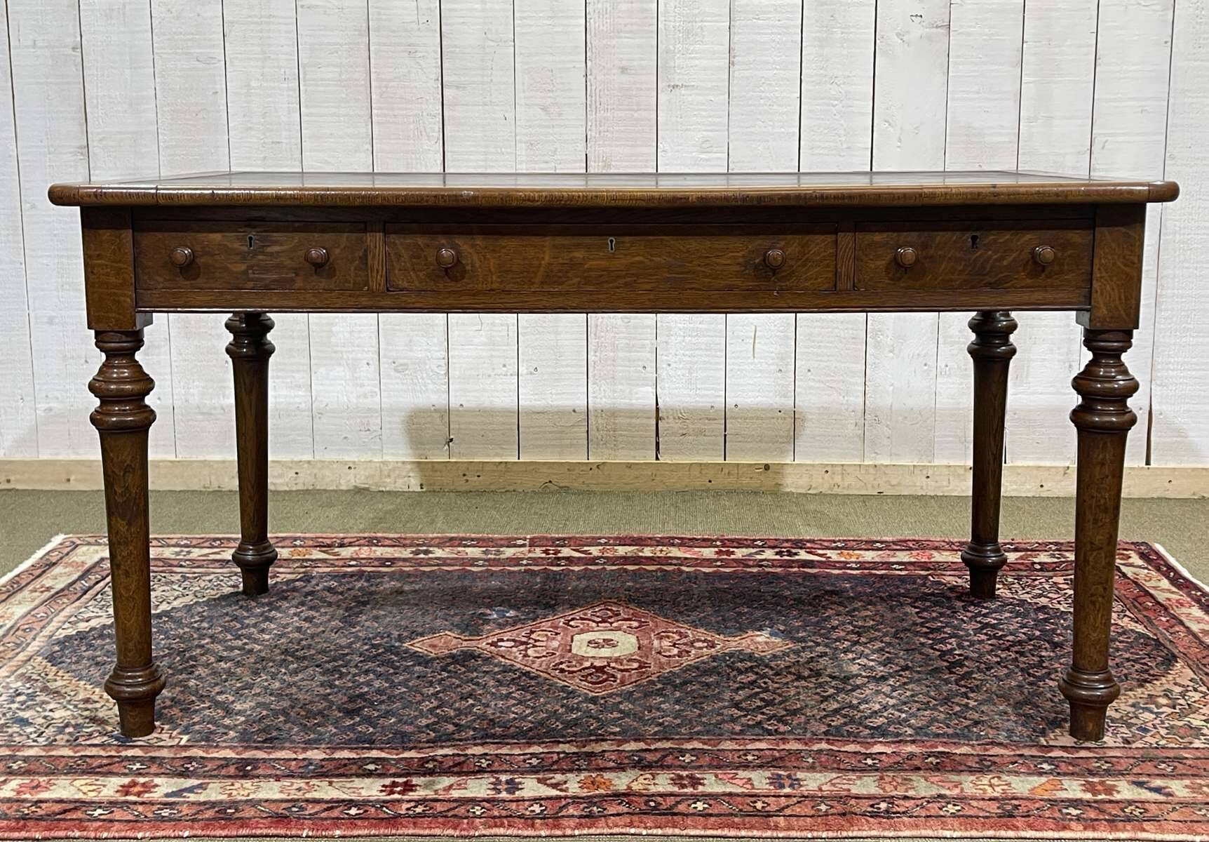 19th-century Victorian desk with writing surface