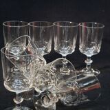 8 anciens verres a vin en cristal de baccarat taillé gravure 10742