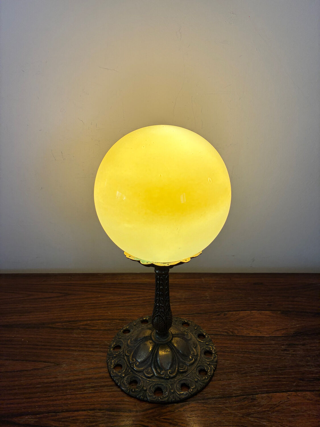Art Nouveau lamp