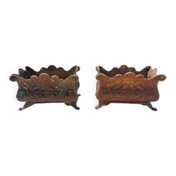 Pair of 1900 cast iron planters from Charleville-Mézières in rococo style