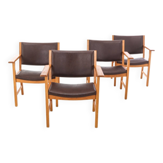 4 fauteuils Hans Wegner modèle AP-50