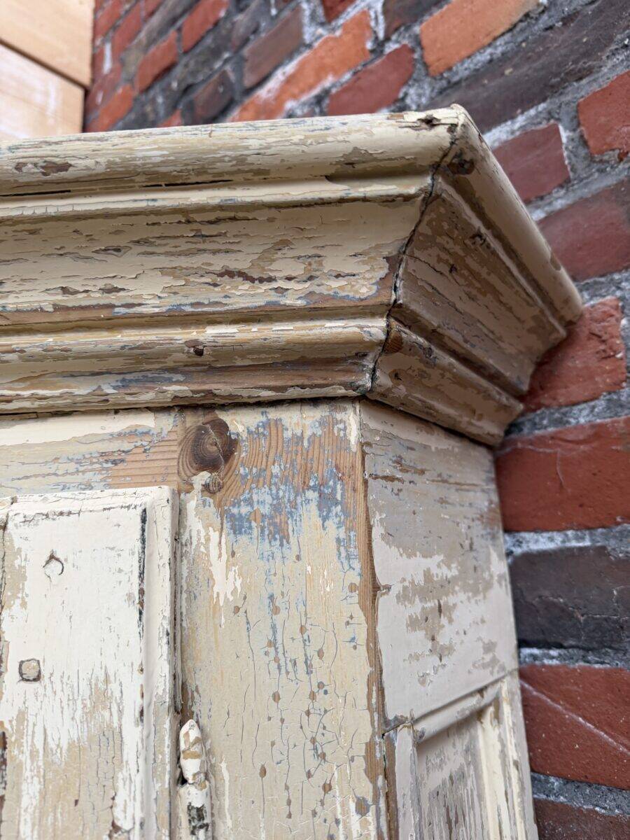 Corner cabinet from the late 19th century.