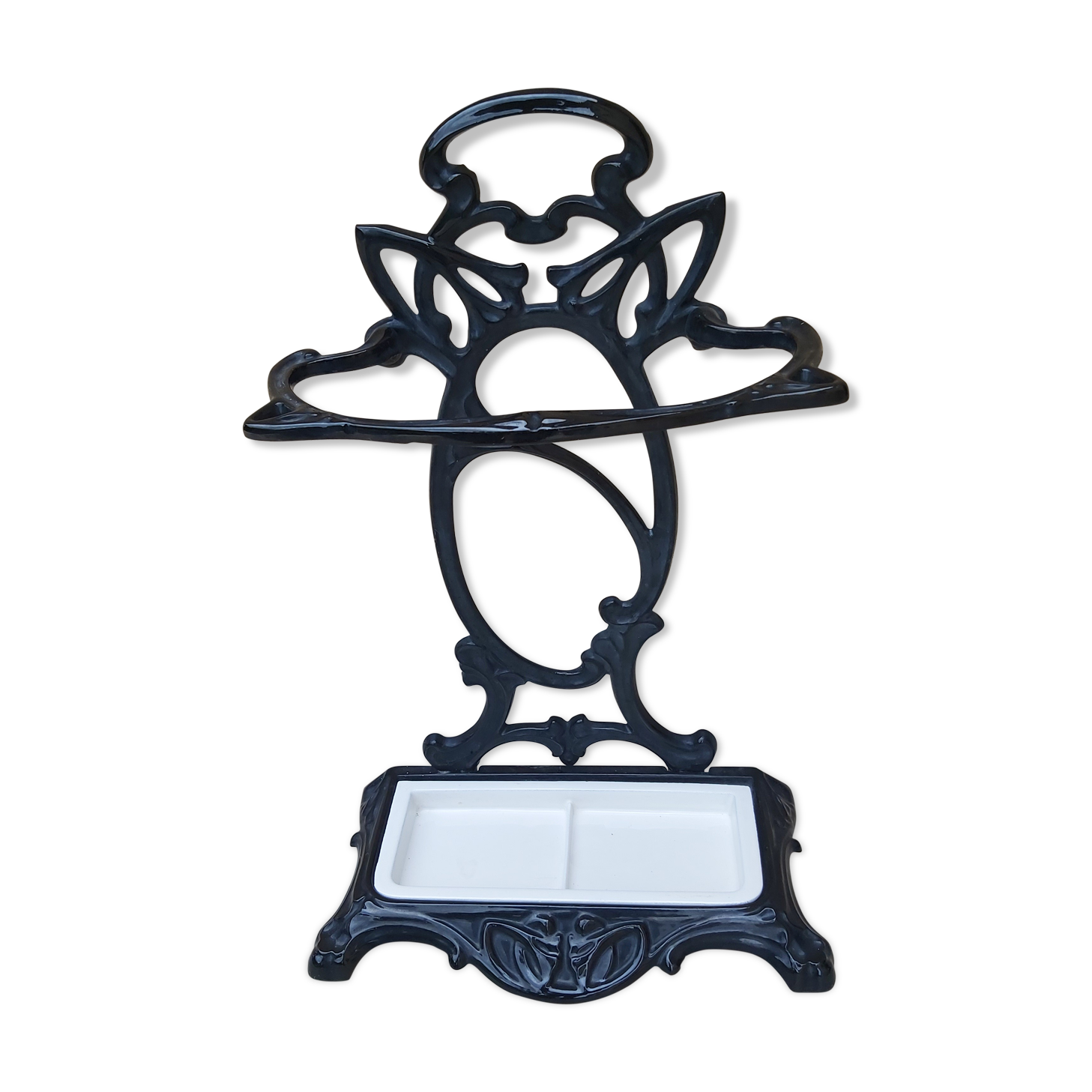 Cast iron umbrella holder