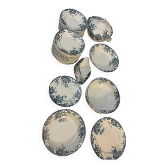 Complete service in iron land Marie Louise