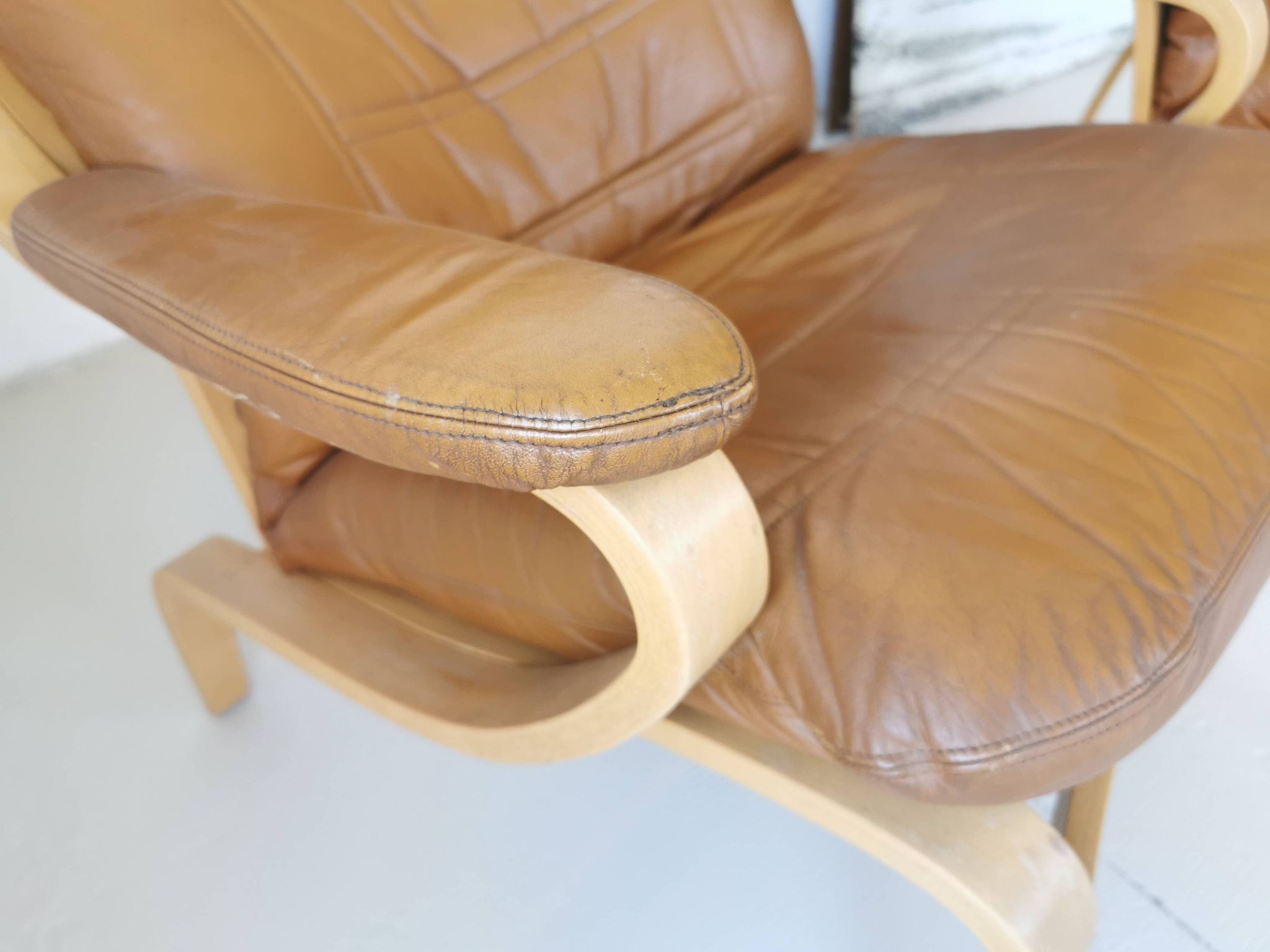 Paire de fauteuils scandinaves vintage