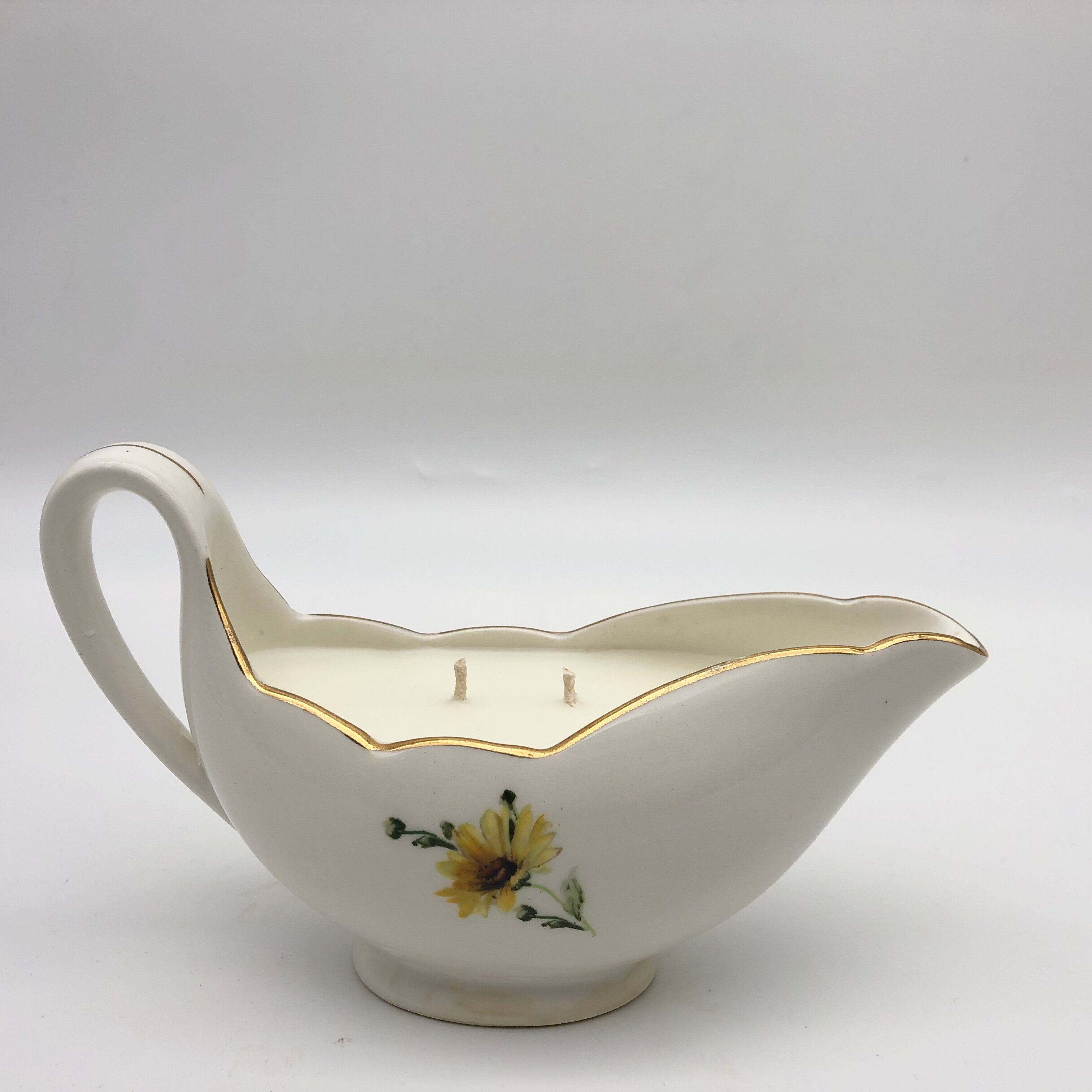 Candles "Saucière" for a shabby chic decoration