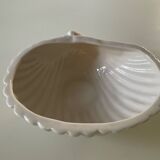 Vintage porcelain shell emptier