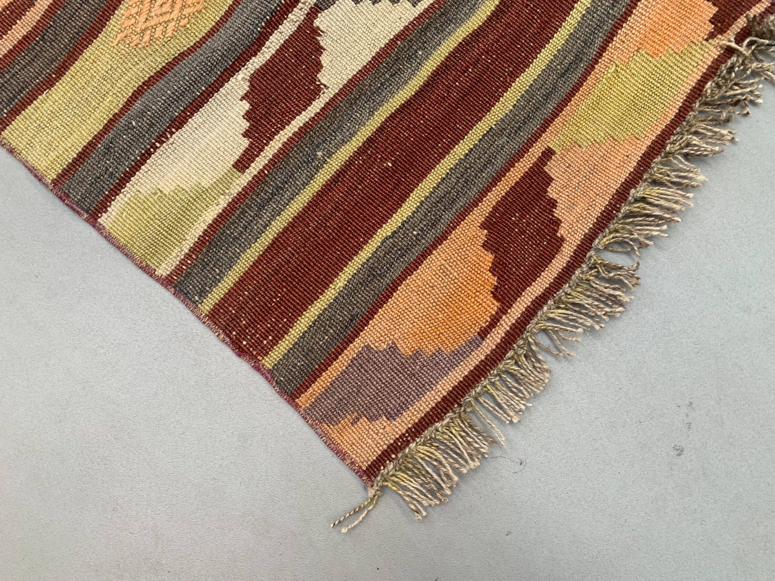 Old Turkish narrow Kilim Runner 265x52 cm shabby chic, vintage kelim