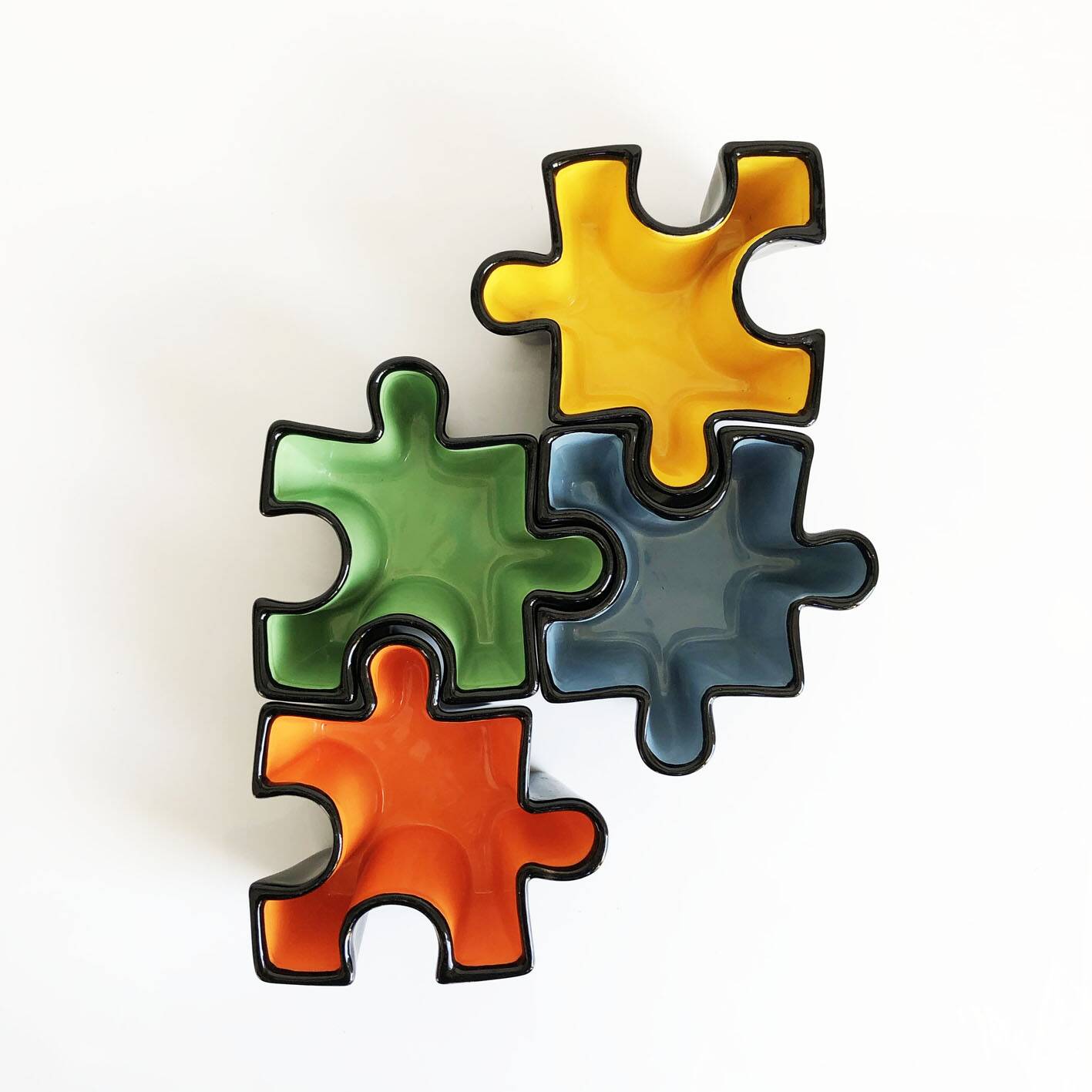 Ensemble de vide poches puzzle en céramique. Italie, années 80
