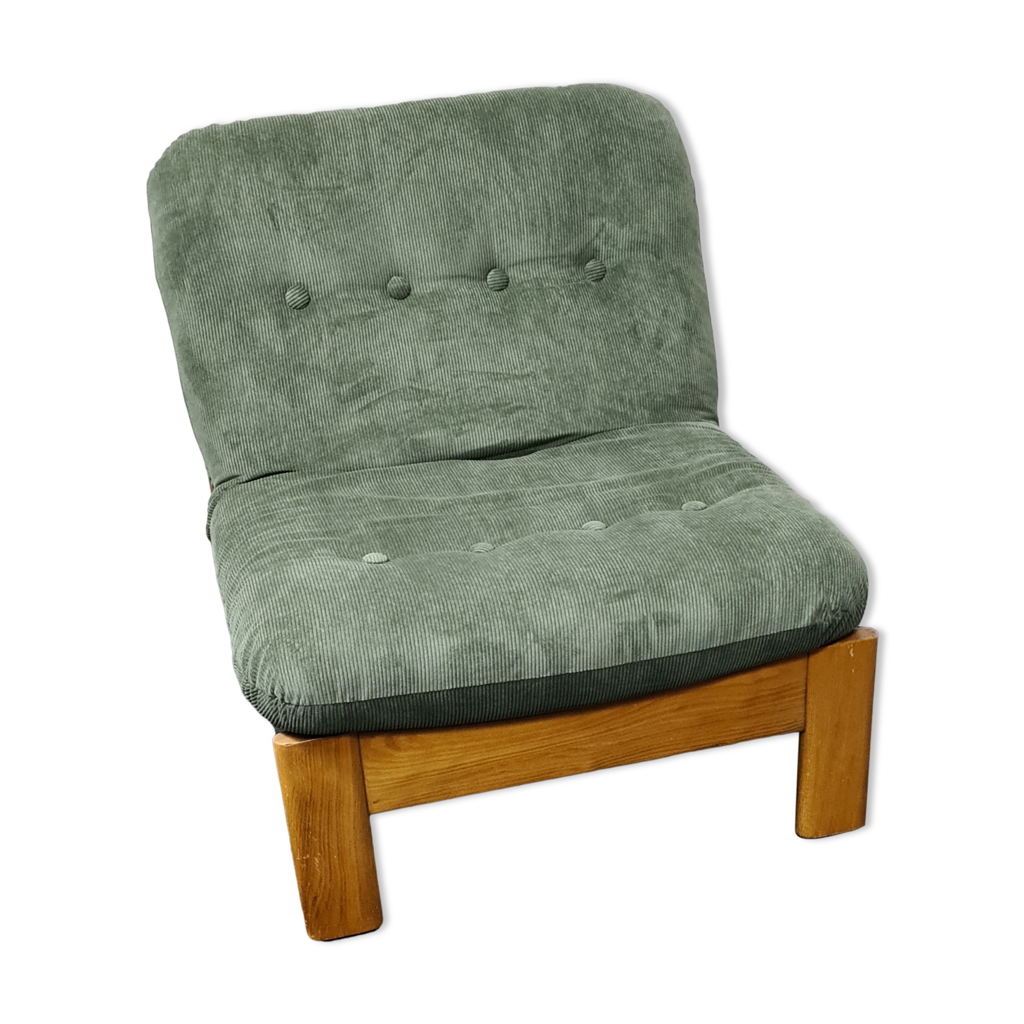 Vintage lounge chair