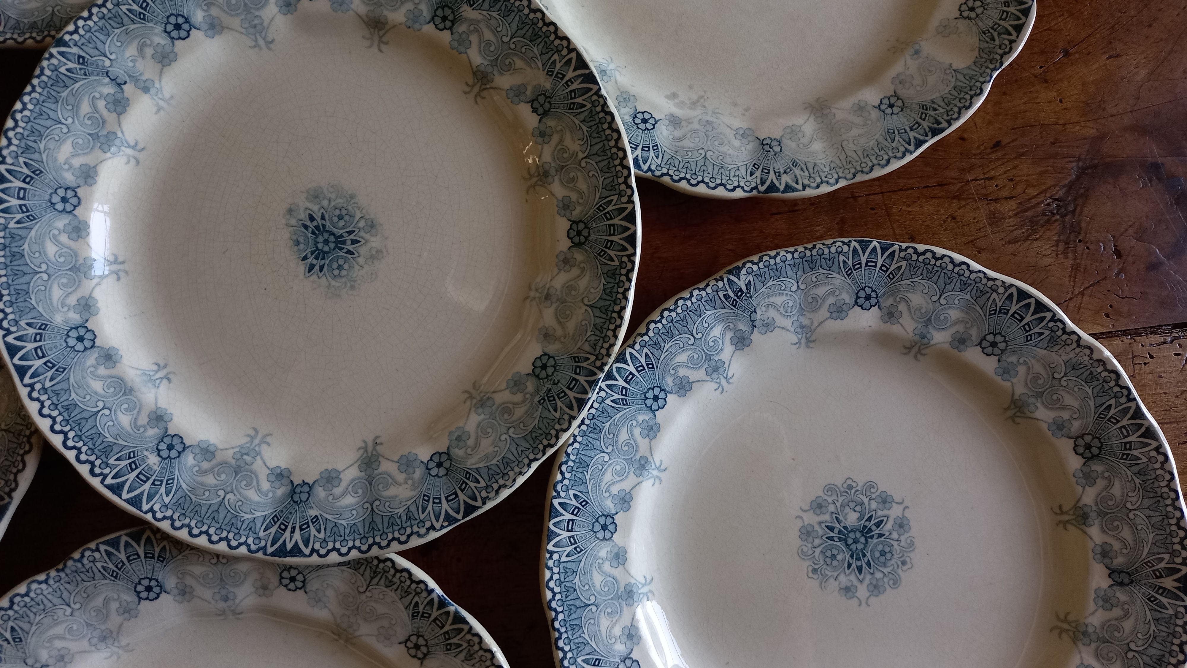 Set of 6 plates iron earth H Boulenger Choisy-le-Roi