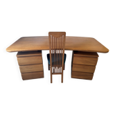 Desk design in solid elm