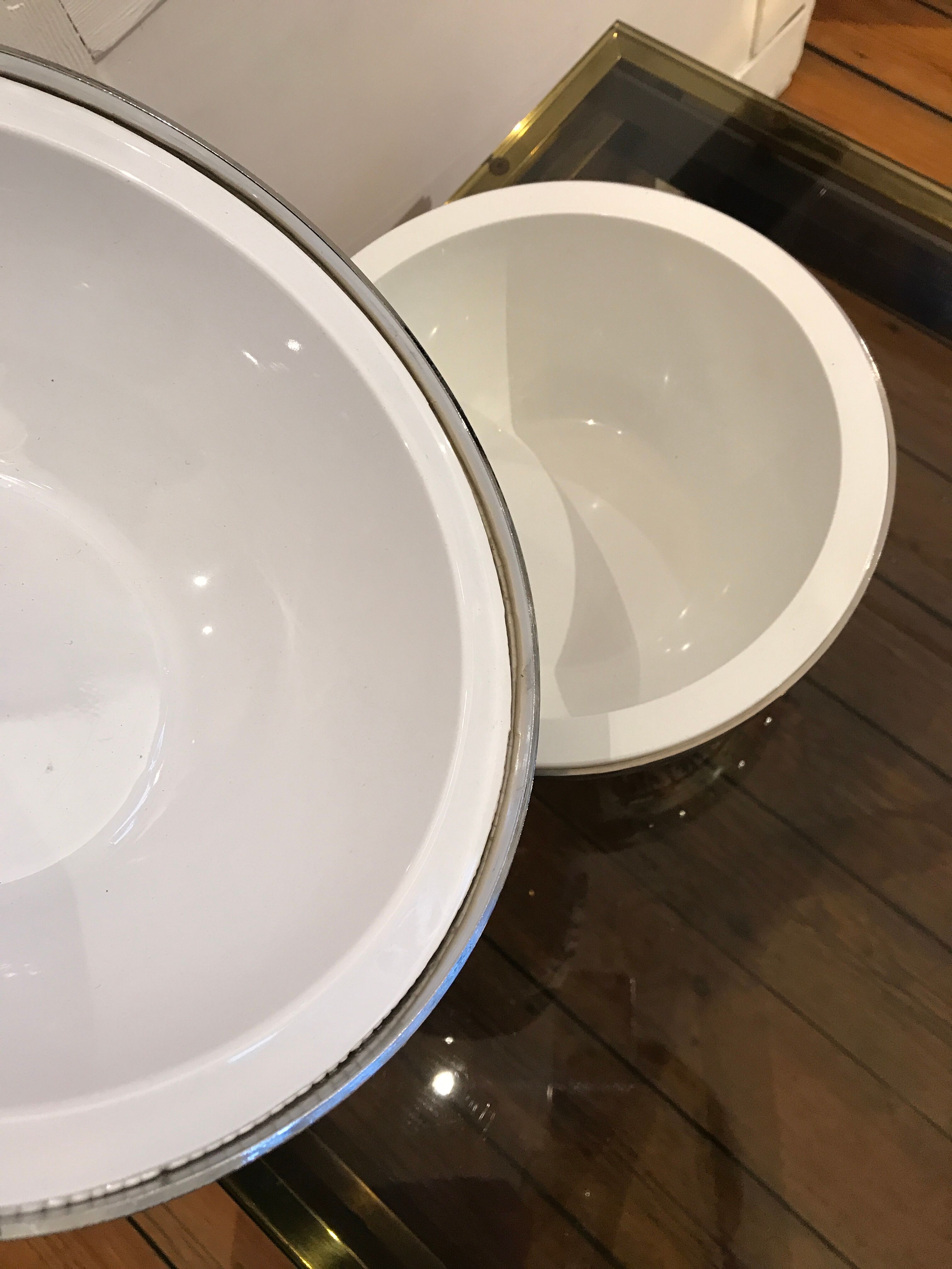 Ice bucket
