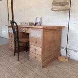 Ancien bureau style notaire