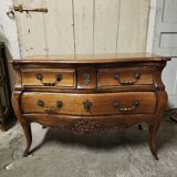 Style chest of drawers