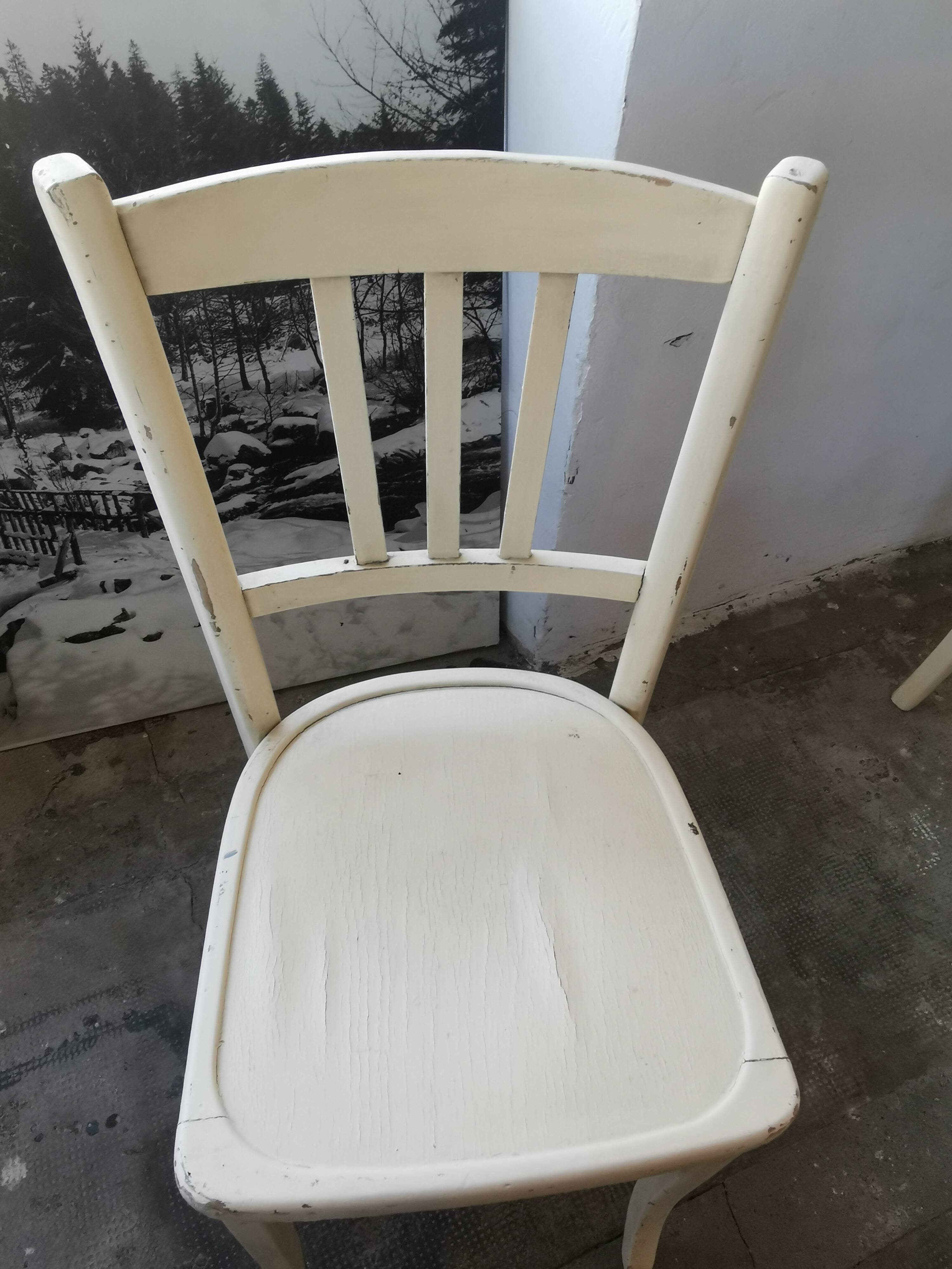 Set de 6 chaises bistrot vintages blanches