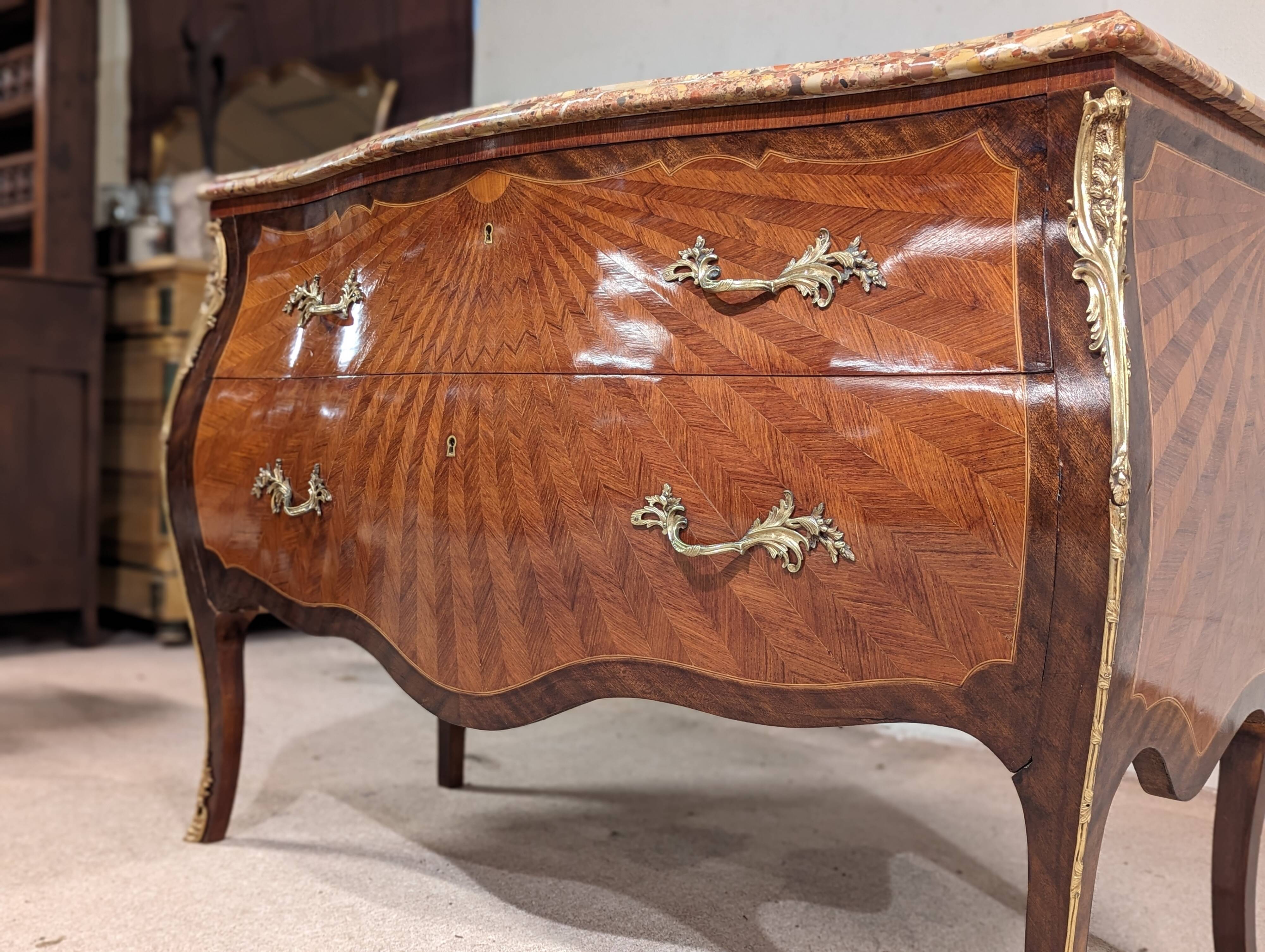 Louis XV chest of drawers stamped F.Daide