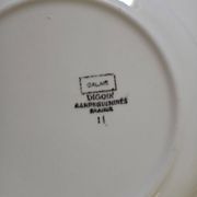 6 Digoin and Sarreguemines soup plates