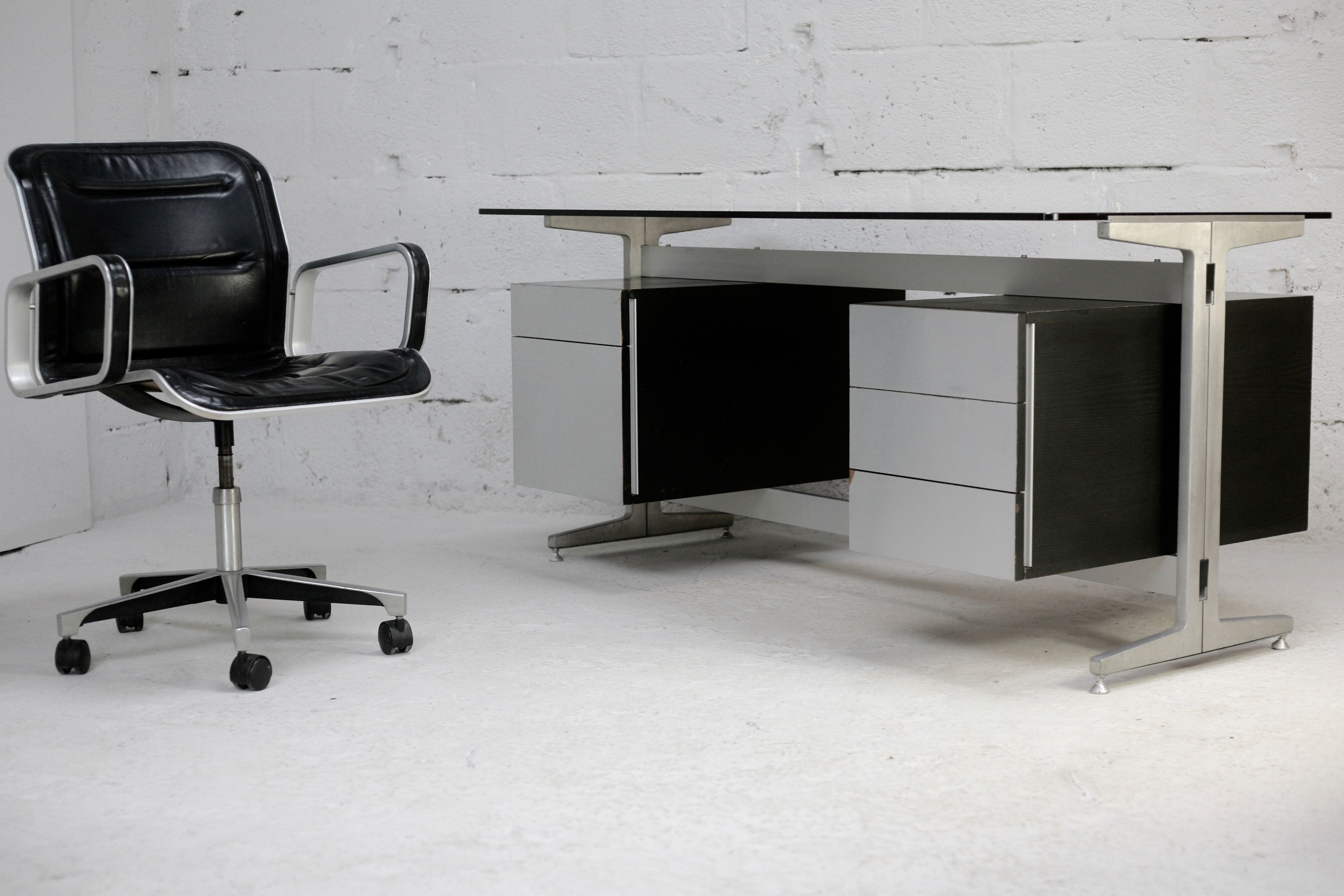 Desk double boxes, Etienne Fermigier, edited by JFR 1970