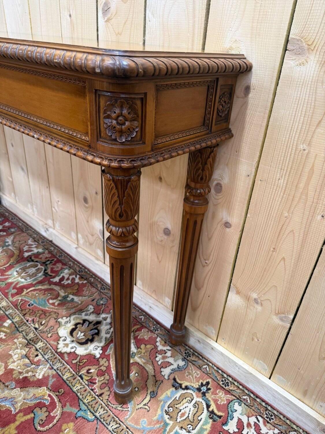 Support console – Louis XVI style – Carved varnished wood – Early 20th century