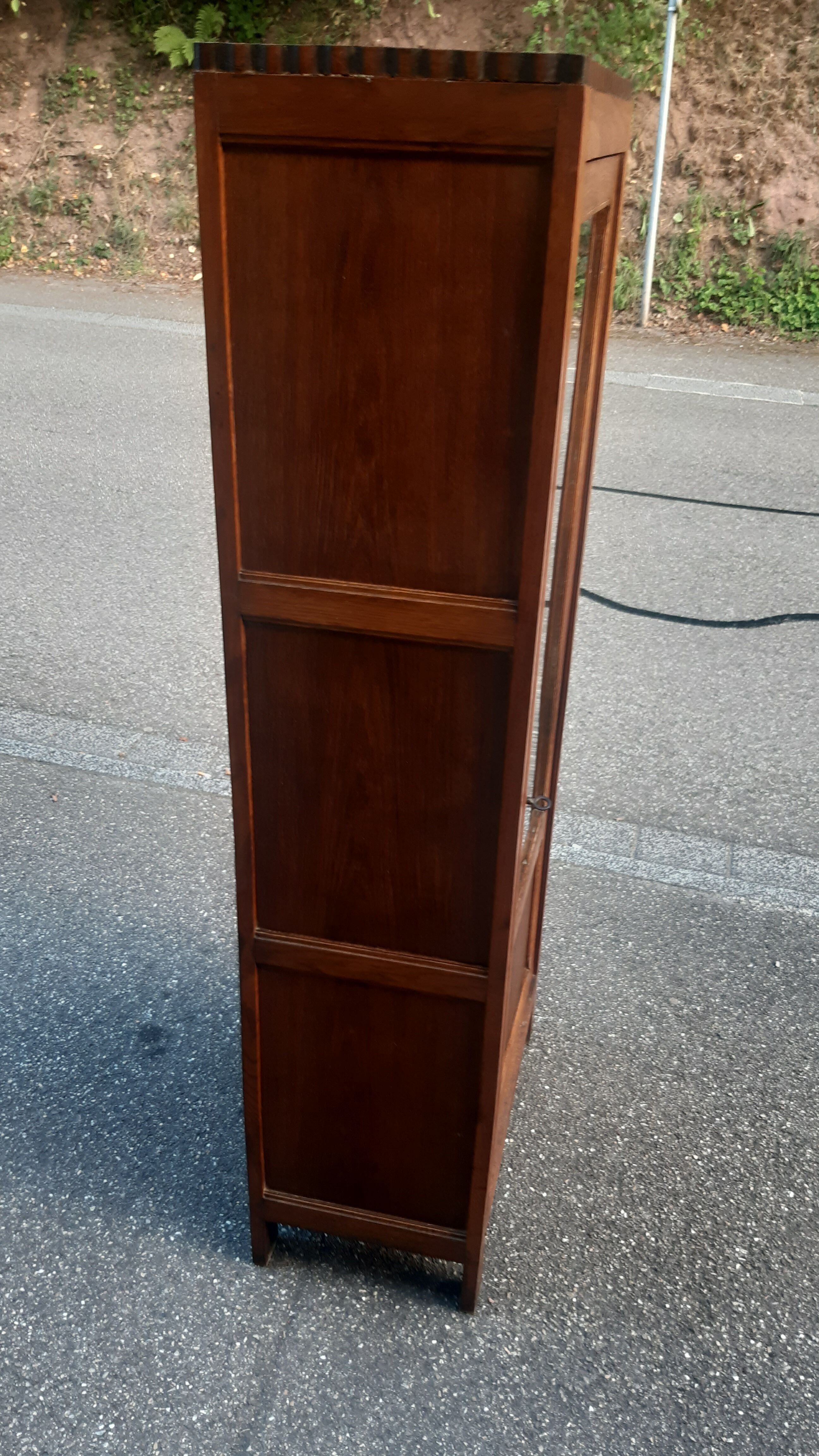 Hosiere glazed library art deco