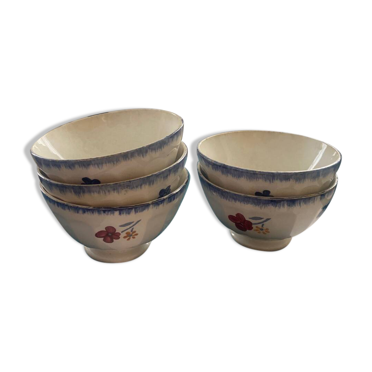 Discover a set of two mini bowls from the famous MARY LOU series.
