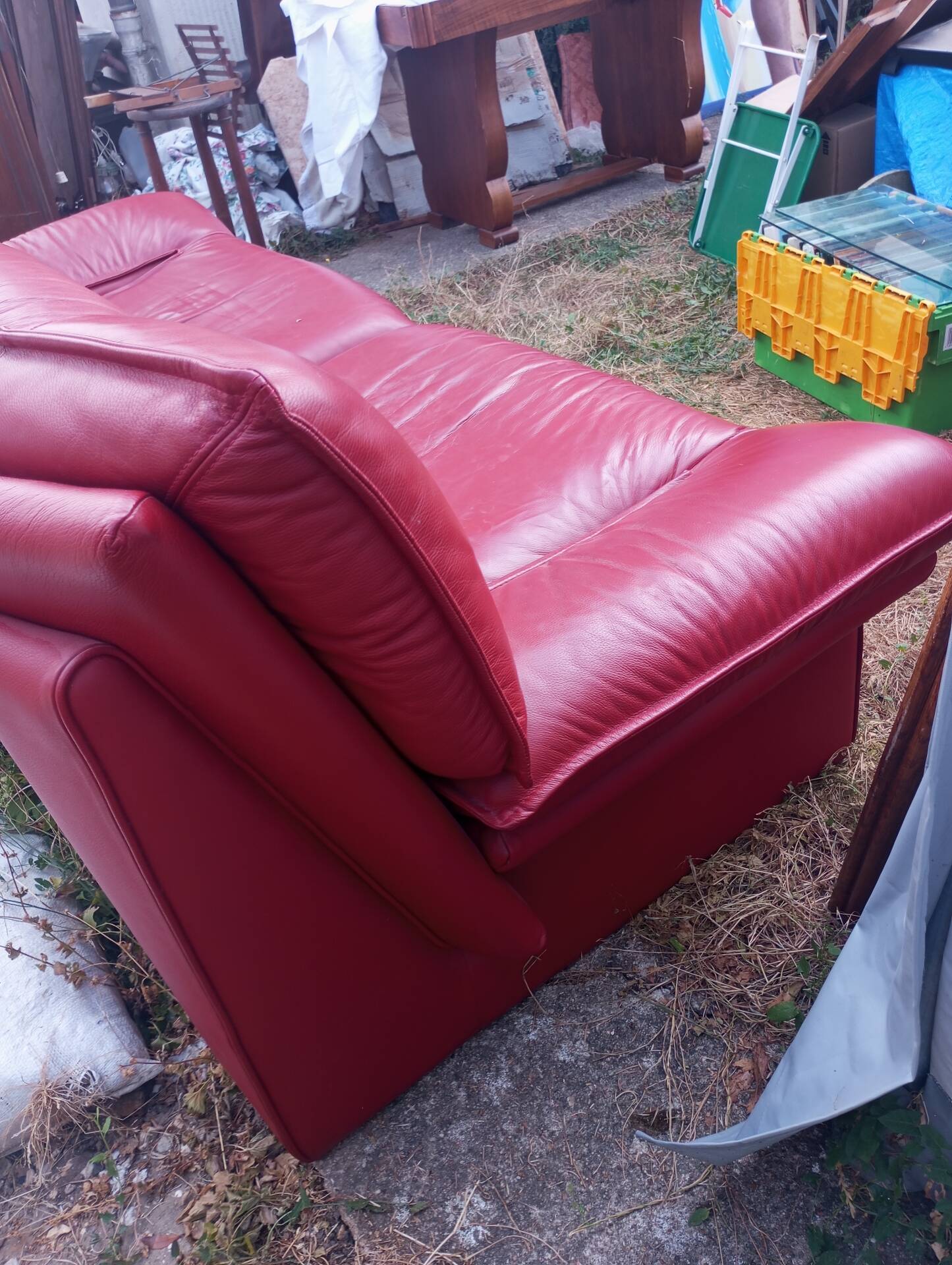 Italian 3-seater sofa in the style of Nicoletti Salotti.