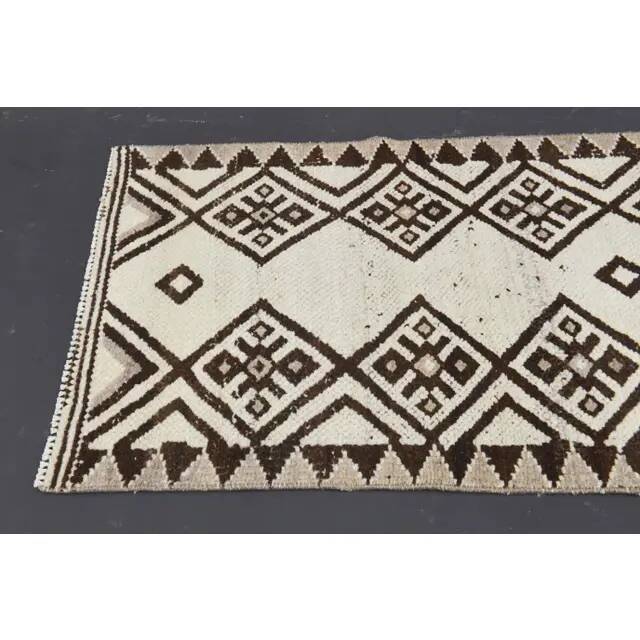 1970s Turkish Hand-Knotted Wool Cotton Beige Runner Rug  81x339