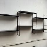 Étagère modulable en metal