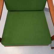 Pair of vintage Scandinavian armchairs in teak and green fabric from the 1960s.