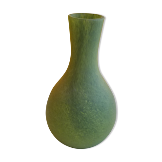 Vase en pâte de verre