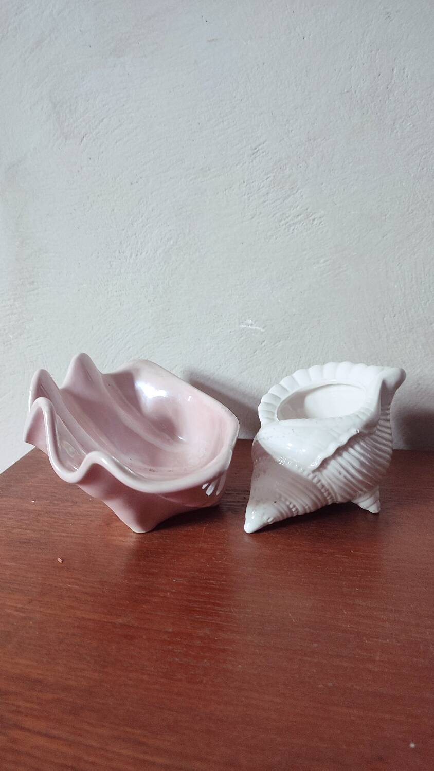 Duo of ceramic shell-shaped storage compartments