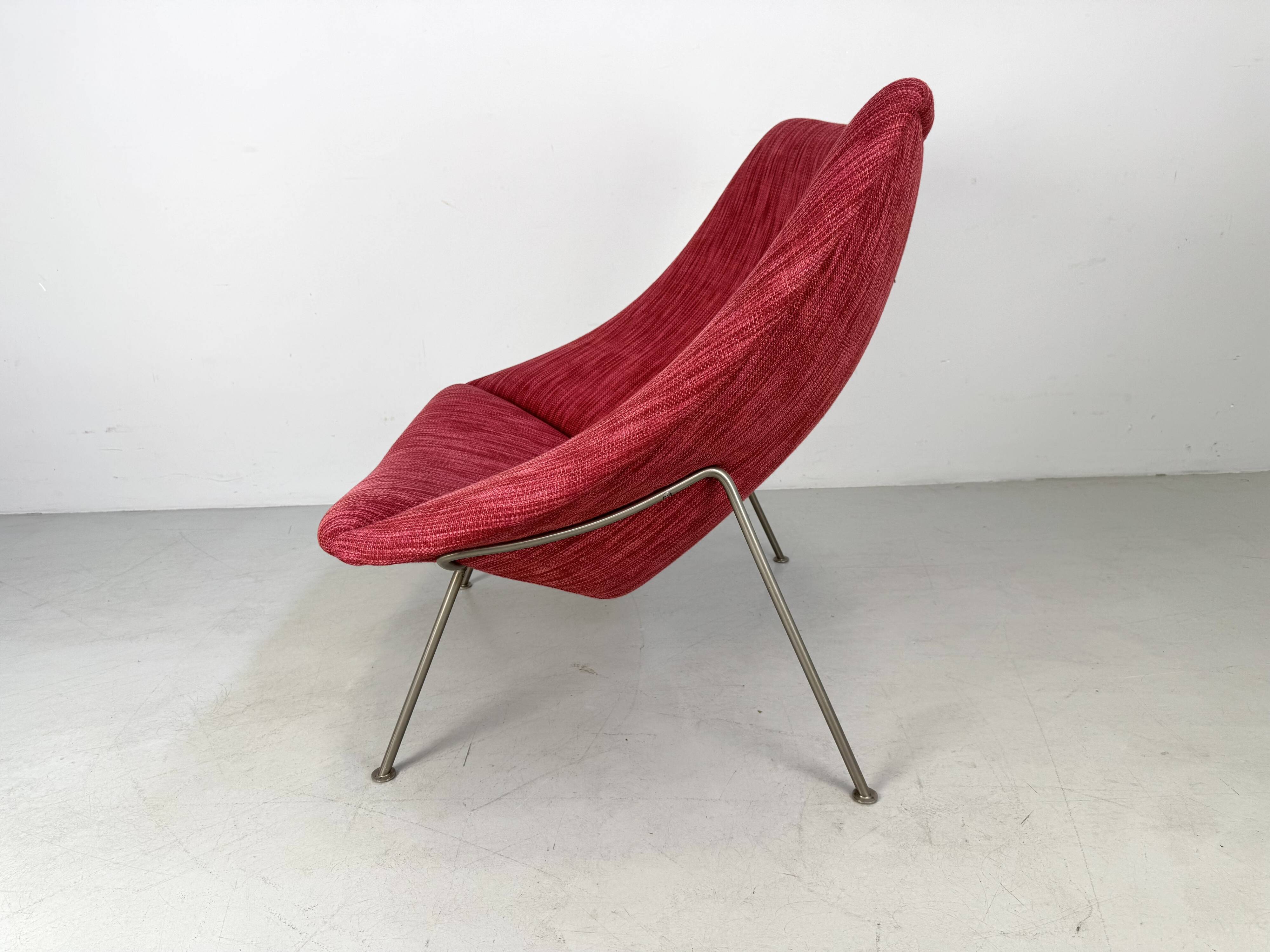 Artifor chair big "Oyster " by Pierre Paulin