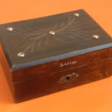 Années 1950 Coffret / Tirelire Bois sculpté