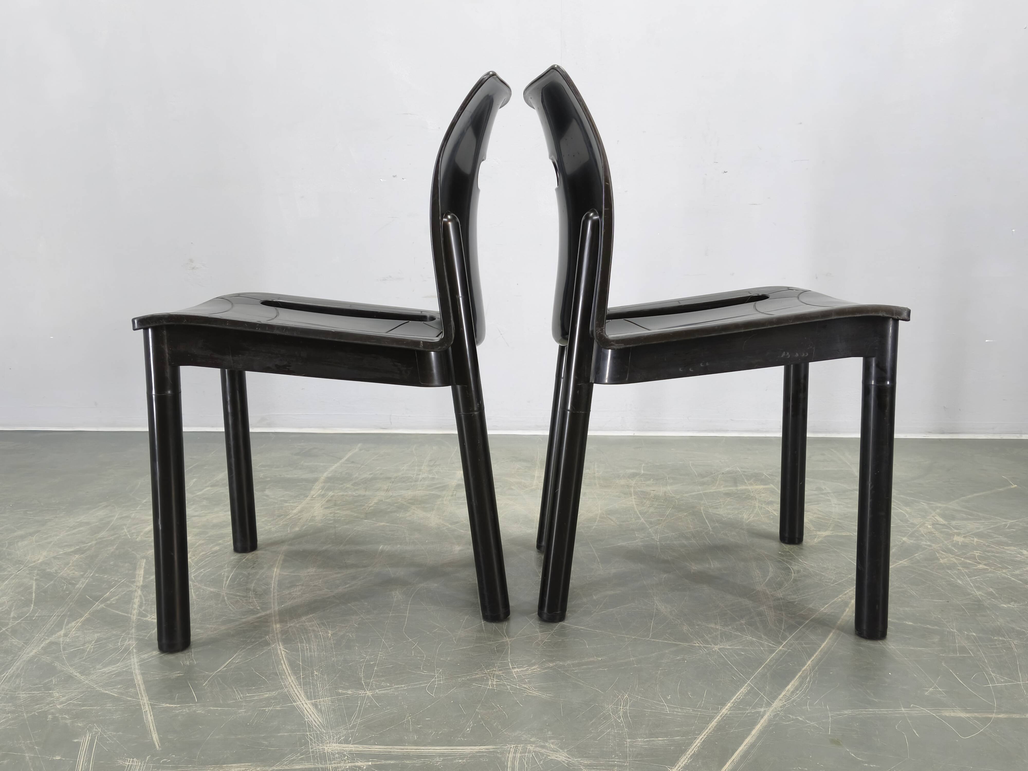 Ensemble de 4 chaises Kartell modèle 4870 par Anna Castelli Ferrieri