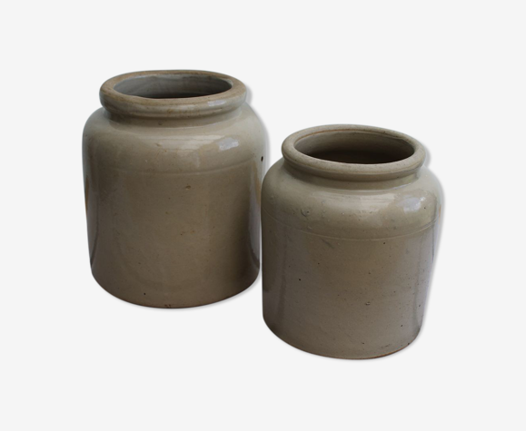 Lot of 2 pots