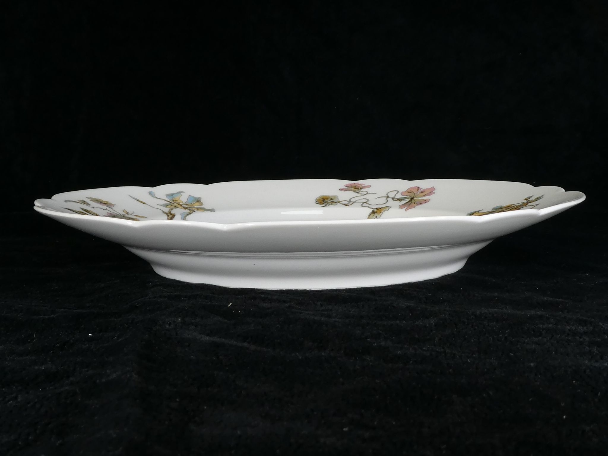 Limoges porcelain round plate for e.Bourgeois Paris no.2