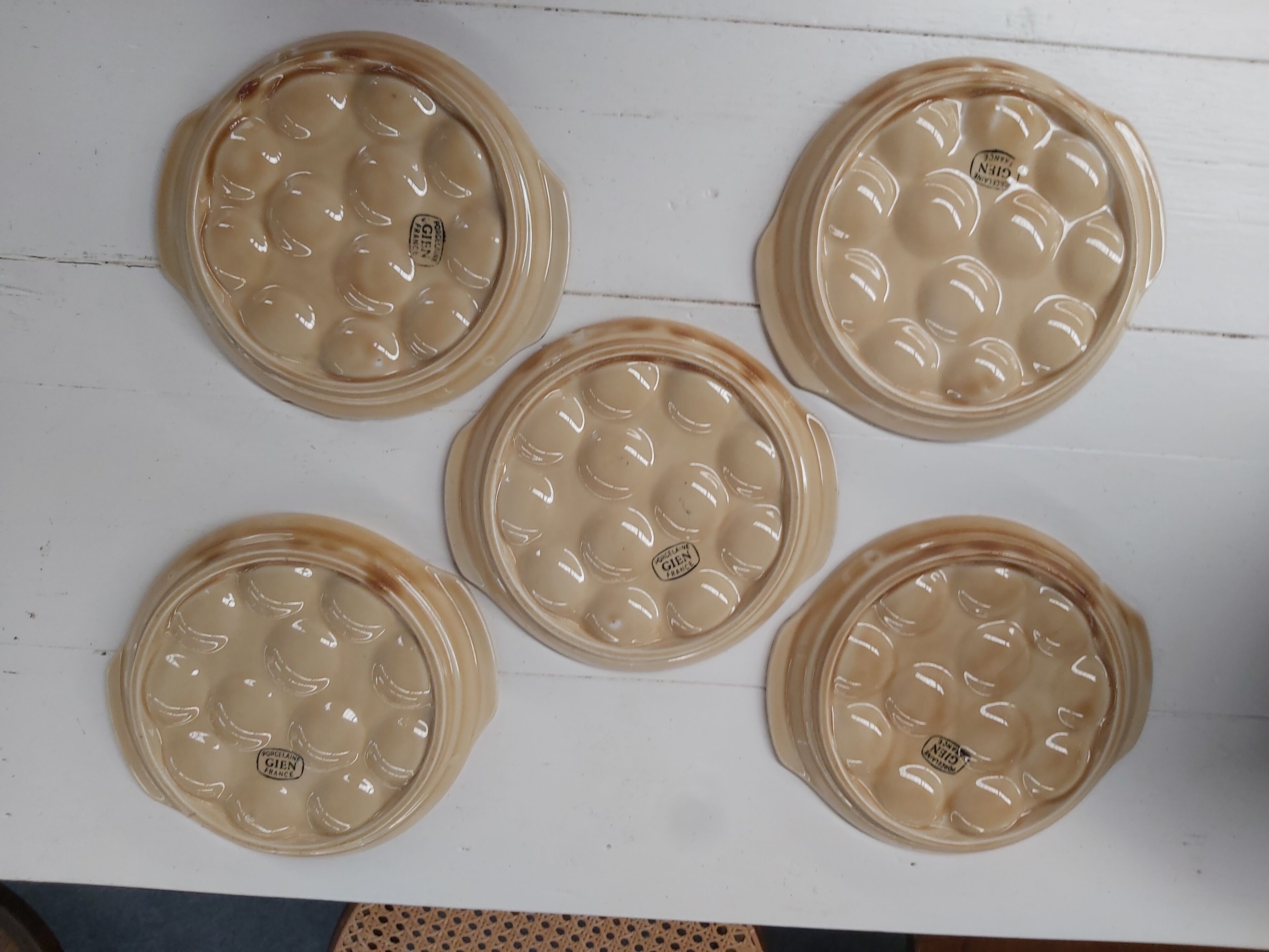 5 snail plates in Gien porcelain