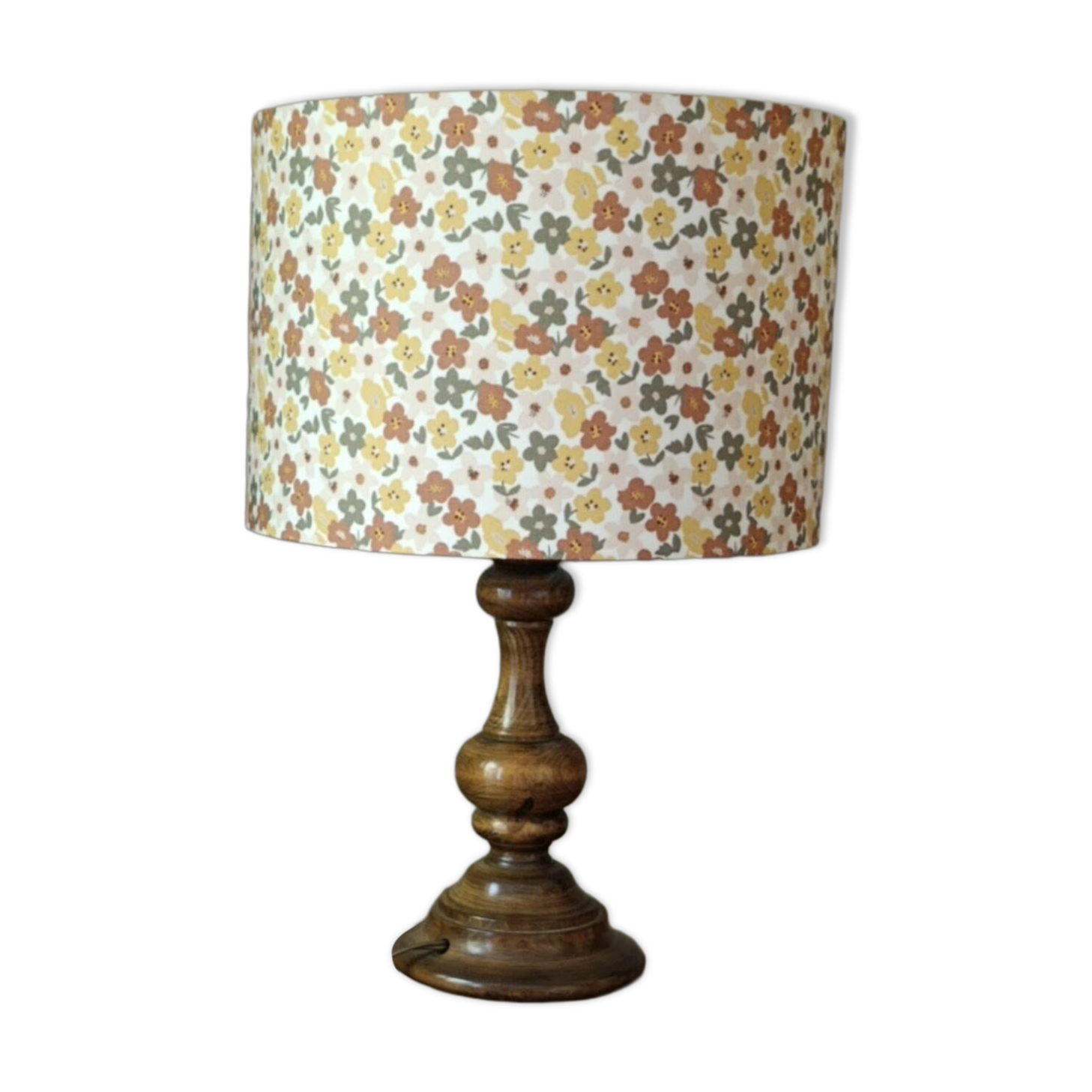 Vintage lamp | retro floral charm & turned solid wood base