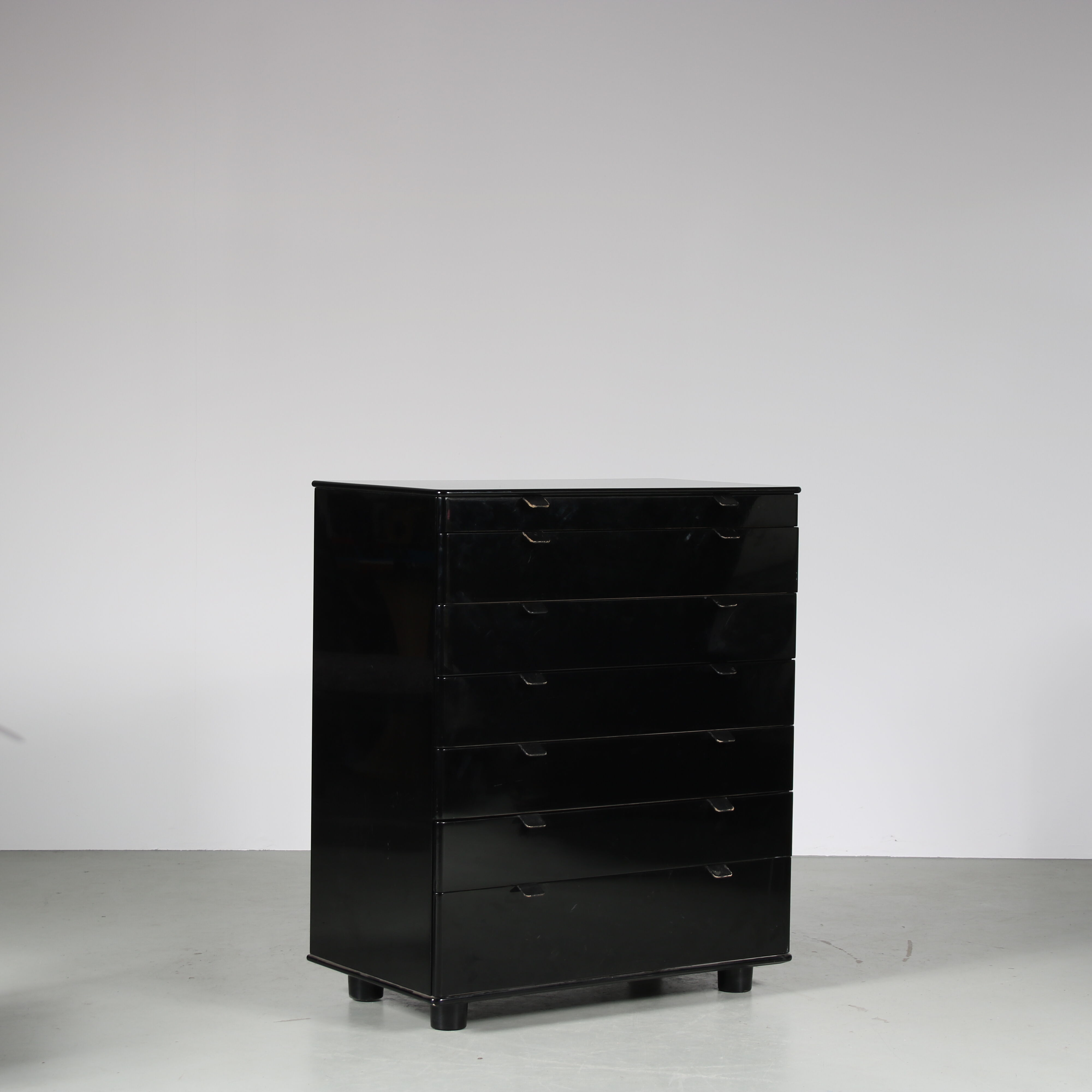 Commode en bois noir des années 1980 par Interlubke, Allemagne