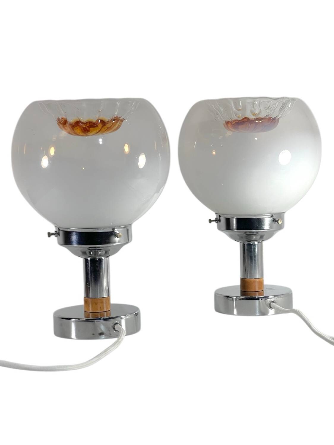 Pair of table lamps with large Murano globes from the 70s.