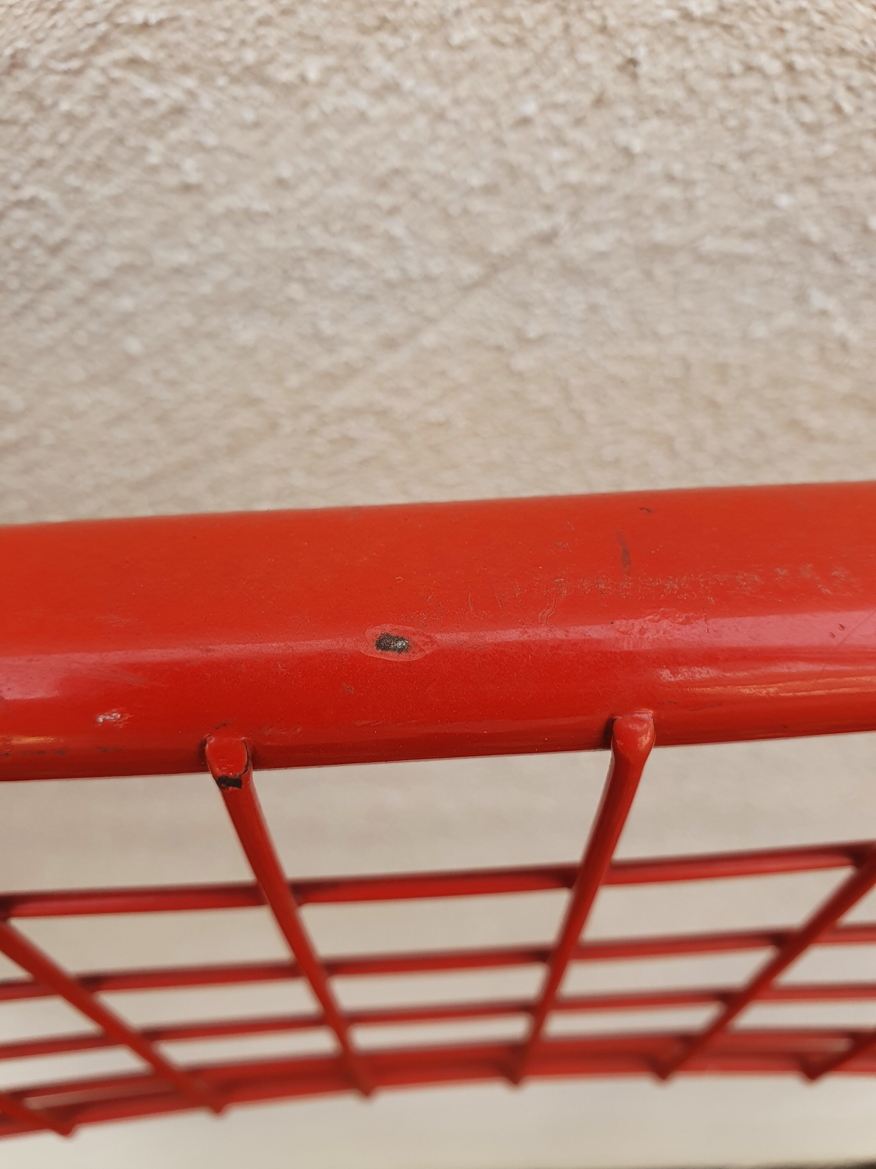 Red mesh folding chair Taulin 80s