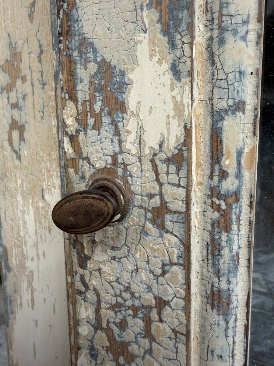 Corner cabinet from the late 19th century.