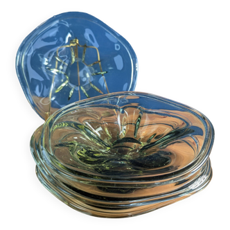 4 coupelles assiettes en verre ondulées design vertes fumées signées numérotées